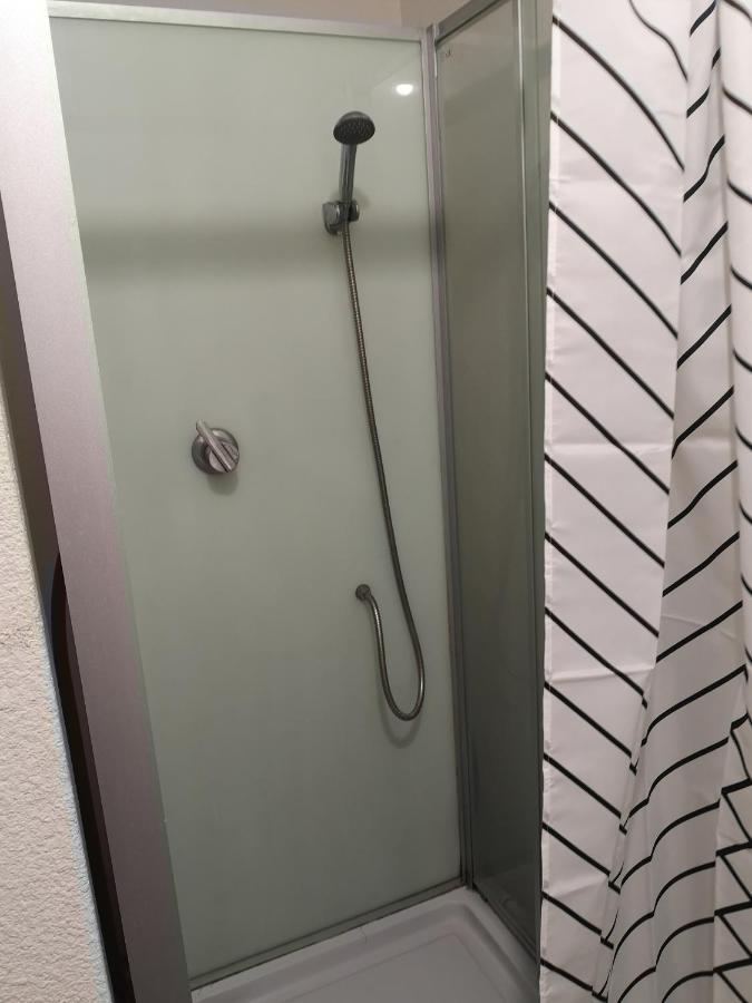 Appartement F1 1er étage 3 personnes à Aubenas Extérieur photo