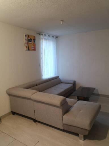 Appartement F1 1er étage 3 personnes à Aubenas Extérieur photo
