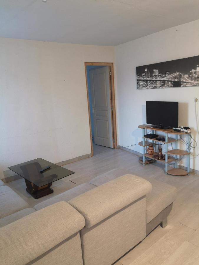 Appartement F1 1er étage 3 personnes à Aubenas Extérieur photo