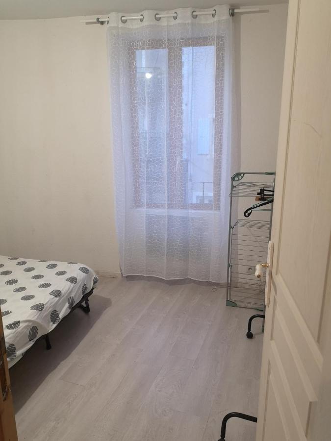 Appartement F1 1er étage 3 personnes à Aubenas Extérieur photo